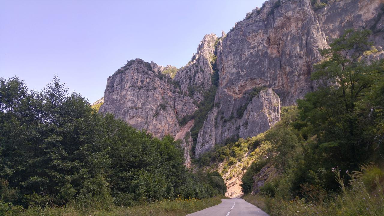 Juzni Vetar Ξενοδοχείο Trnski Odorovci Εξωτερικό φωτογραφία